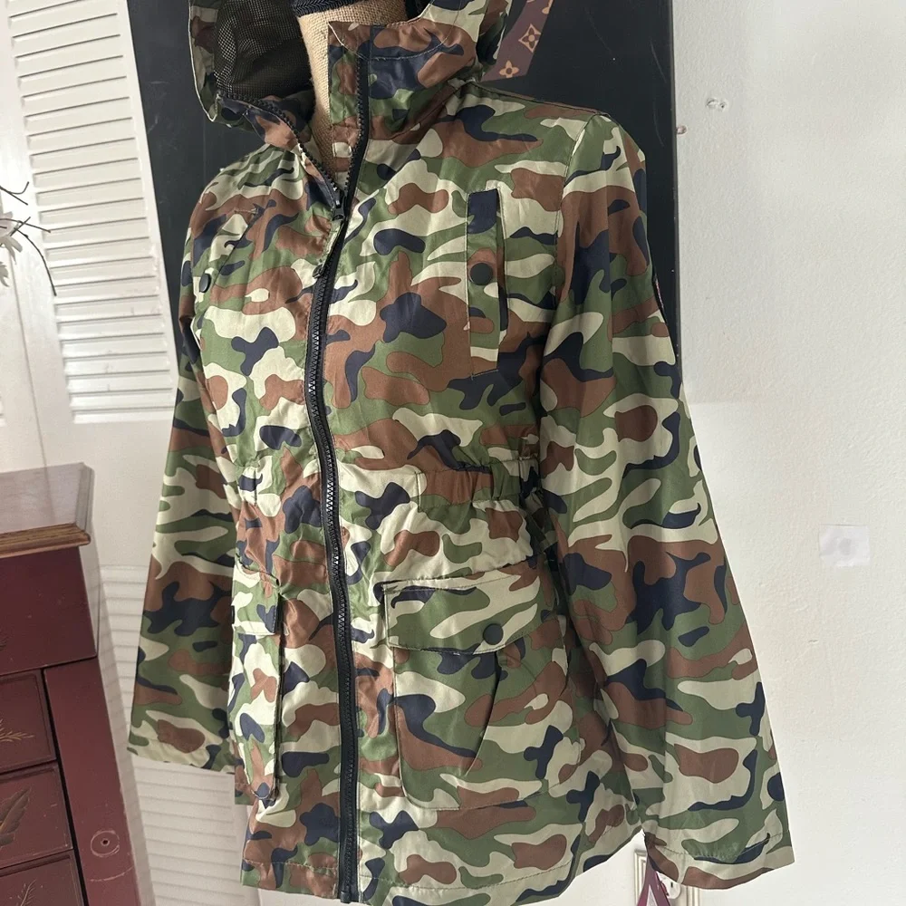 🆕Hawke & Co. Outfitter Girls Camo Hooded Windbreaker